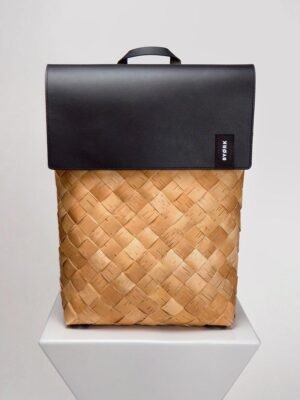 byork j7dl7ca5lmg unsplash